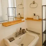 Mirazur On The Beach, Rickeys Apartman *